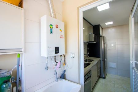 Apartamento para alugar com 70m², 3 quartos e 1 vagaÁrea de serviço