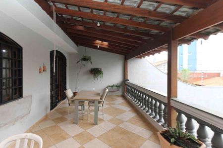 Casa à venda com 450m², 6 quartos e 8 vagasVaranda