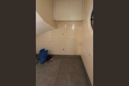 Casa à venda com 450m², 6 quartos e 8 vagasCozinha da Garagem