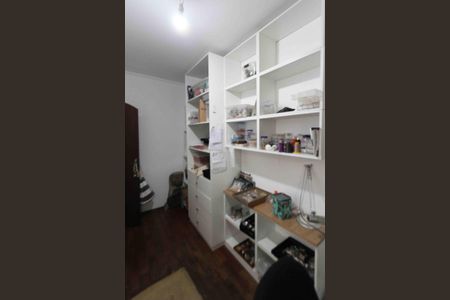 Casa à venda com 450m², 6 quartos e 8 vagasQuarto 1