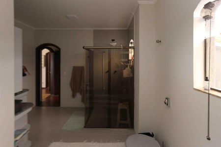 Casa à venda com 450m², 6 quartos e 8 vagasBanheiro da Suíte