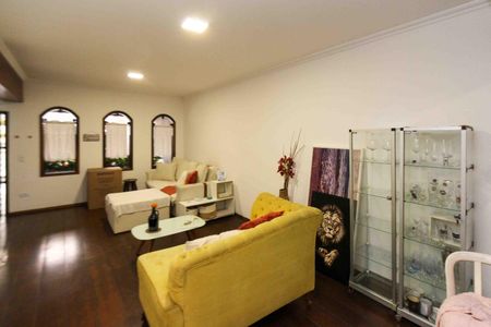 Casa à venda com 450m², 6 quartos e 8 vagasSala