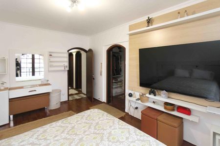 Casa à venda com 450m², 6 quartos e 8 vagasSuíte