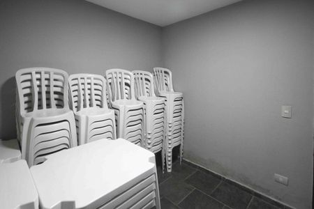 Casa à venda com 450m², 4 quartos e 8 vagas Casa à venda com 450m², 4 quartos e 8 vagasQuarto de Serviço