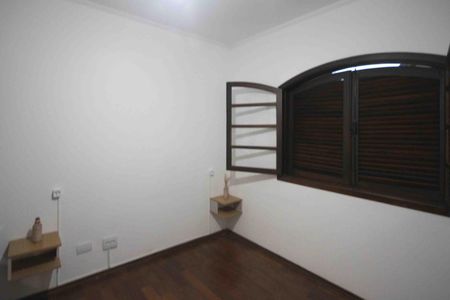 Casa à venda com 450m², 4 quartos e 8 vagas Casa à venda com 450m², 4 quartos e 8 vagasQuarto 03