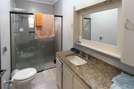 Casa à venda com 450m², 6 quartos e 8 vagasBanheiro Social