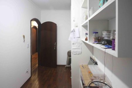 Casa à venda com 450m², 4 quartos e 8 vagas Casa à venda com 450m², 4 quartos e 8 vagasQuarto