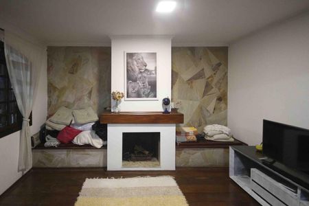 Casa à venda com 450m², 4 quartos e 8 vagas Casa à venda com 450m², 4 quartos e 8 vagasSala 02