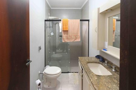 Casa à venda com 450m², 6 quartos e 8 vagasBanheiro Social