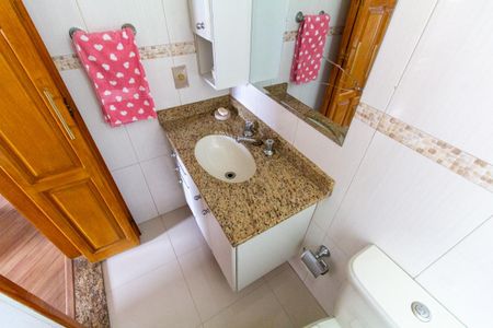Apartamento à venda com 67m², 2 quartos e 1 vagaBanheiro 2