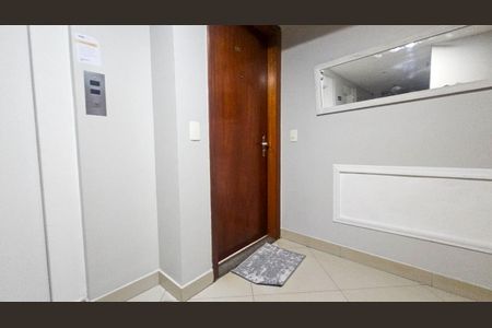Apartamento à venda com 67m², 2 quartos e 1 vagaÁrea comum