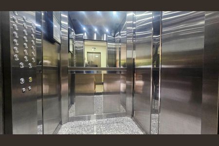 Apartamento à venda com 67m², 2 quartos e 1 vagaÁrea comum