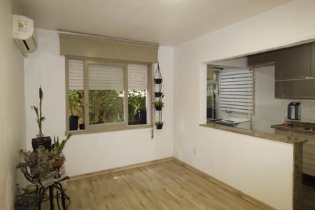 Sala de apartamento para alugar com 1 quarto, 40m² em Jardim do Salso, Porto Alegre