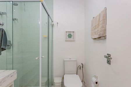 Banheiro de casa de condomínio para alugar com 1 quarto, 40m² em Jardim Barbacena, Cotia