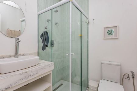 Banheiro de casa de condomínio para alugar com 1 quarto, 40m² em Jardim Barbacena, Cotia