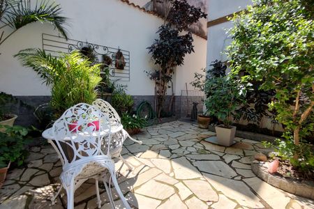 Casa para alugar com 250m², 4 quartos e 3 vagasQuintal