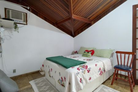 Casa para alugar com 250m², 4 quartos e 3 vagasSuíte