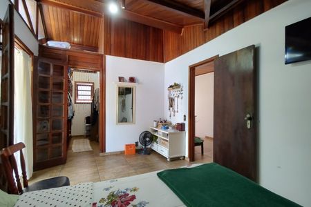 Casa para alugar com 250m², 4 quartos e 3 vagasSuíte