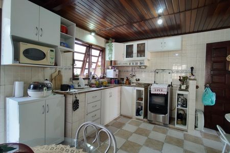 Casa para alugar com 250m², 4 quartos e 3 vagasCozinha 