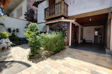 Casa para alugar com 250m², 4 quartos e 3 vagasQuintal