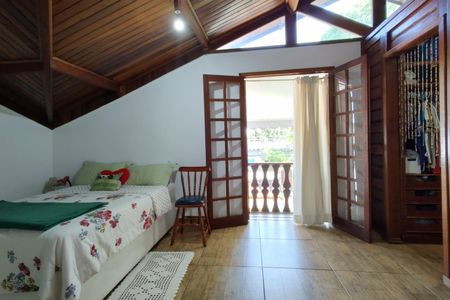 Casa para alugar com 250m², 4 quartos e 3 vagasSuíte