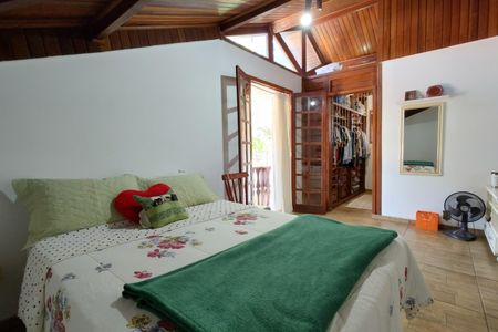 Casa para alugar com 250m², 4 quartos e 3 vagasSuíte