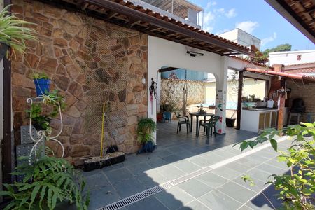 Casa para alugar com 250m², 4 quartos e 3 vagasÁrea gourmet