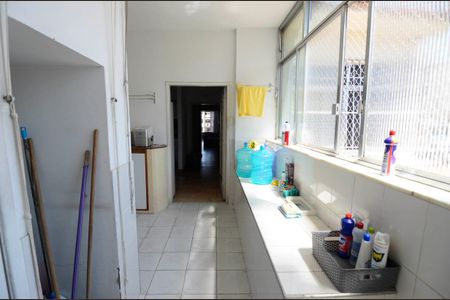 Apartamento à venda com 230m², 4 quartos e 1 vagaÁrea de Serviço