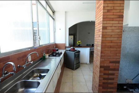 Apartamento à venda com 230m², 4 quartos e 1 vagaCozinha