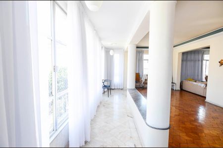 Apartamento à venda com 230m², 4 quartos e 1 vagaSala