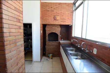 Apartamento à venda com 230m², 4 quartos e 1 vagaCozinha