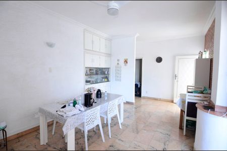 Apartamento à venda com 230m², 4 quartos e 1 vagaCopa