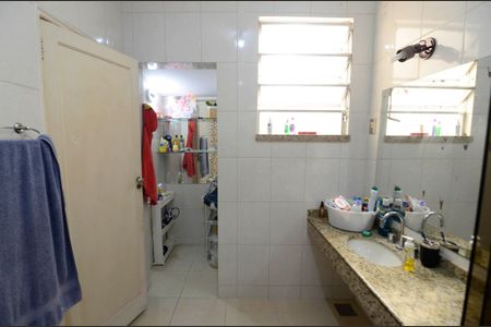 Apartamento à venda com 230m², 4 quartos e 1 vagaBanheiro 1
