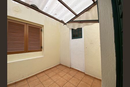 Casa para alugar com 100m², 1 quarto e sem vagaQuintal
