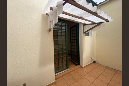 Casa para alugar com 100m², 1 quarto e sem vagaQuintal