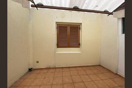 Casa para alugar com 100m², 1 quarto e sem vagaQuintal