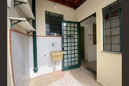 Casa para alugar com 100m², 1 quarto e sem vagaÁrea de Serviço