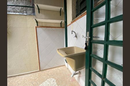 Casa para alugar com 100m², 1 quarto e sem vagaÁrea de Serviço