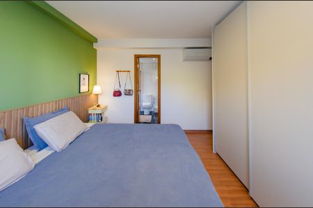 Apartamento à venda com 136m², 4 quartos e 3 vagasSuíte 2