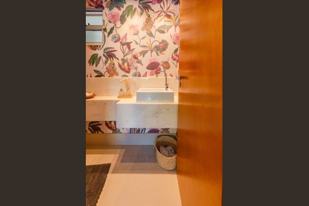 Apartamento à venda com 136m², 4 quartos e 3 vagasLavabo