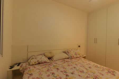 Apartamento à venda com 76m², 3 quartos e 2 vagas Apartamento à venda com 76m², 3 quartos e 2 vagasSuíte