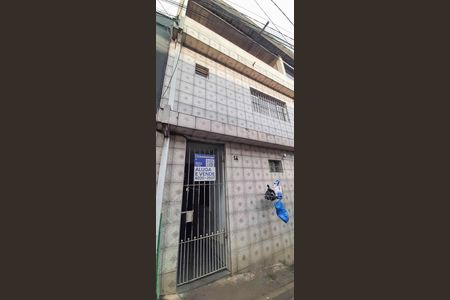 Casa para alugar com 70m², 3 quartos e sem vaga Casa para alugar com 70m², 3 quartos e sem vagaFachada