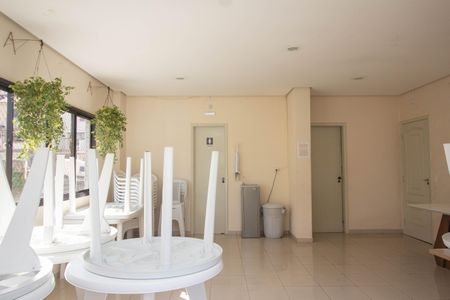 Apartamento à venda com 61m², 2 quartos e 1 vaga Apartamento à venda com 61m², 2 quartos e 1 vagaÁrea comum - Salão de festas