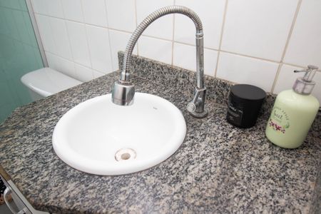 Apartamento à venda com 61m², 2 quartos e 1 vaga Apartamento à venda com 61m², 2 quartos e 1 vagaBanheiro