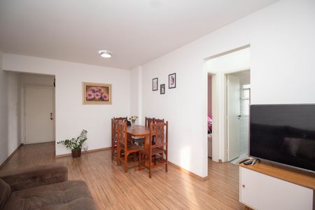 Apartamento à venda com 61m², 2 quartos e 1 vaga Apartamento à venda com 61m², 2 quartos e 1 vagaSala