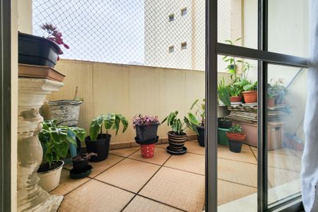 Apartamento à venda com 72m², 3 quartos e 1 vagaVaranda