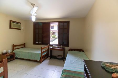 Casa de condomínio para alugar com 350m², 5 quartos e 5 vagasSuíte 1