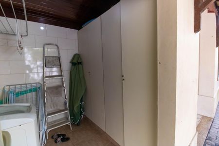 Casa de condomínio para alugar com 350m², 5 quartos e 5 vagasÁrea de Serviço 2