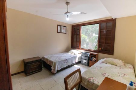 Casa de condomínio para alugar com 350m², 5 quartos e 5 vagasQuarto 2