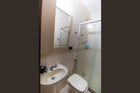 Casa de condomínio para alugar com 350m², 5 quartos e 5 vagasBanheiro da Suíte 2